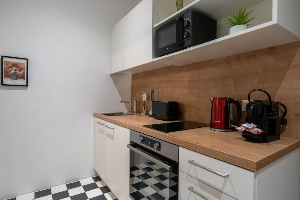Practical 1br Flat By Center By Hm Apartment Wien